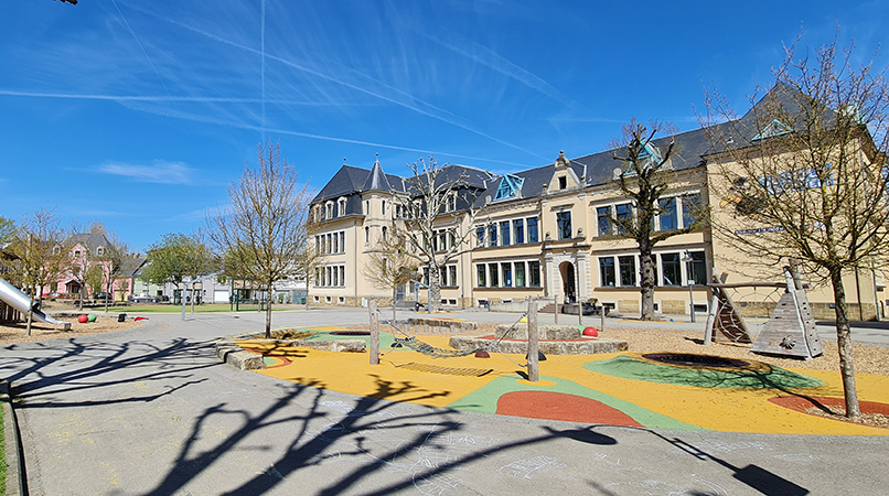 schoul am duerf_small